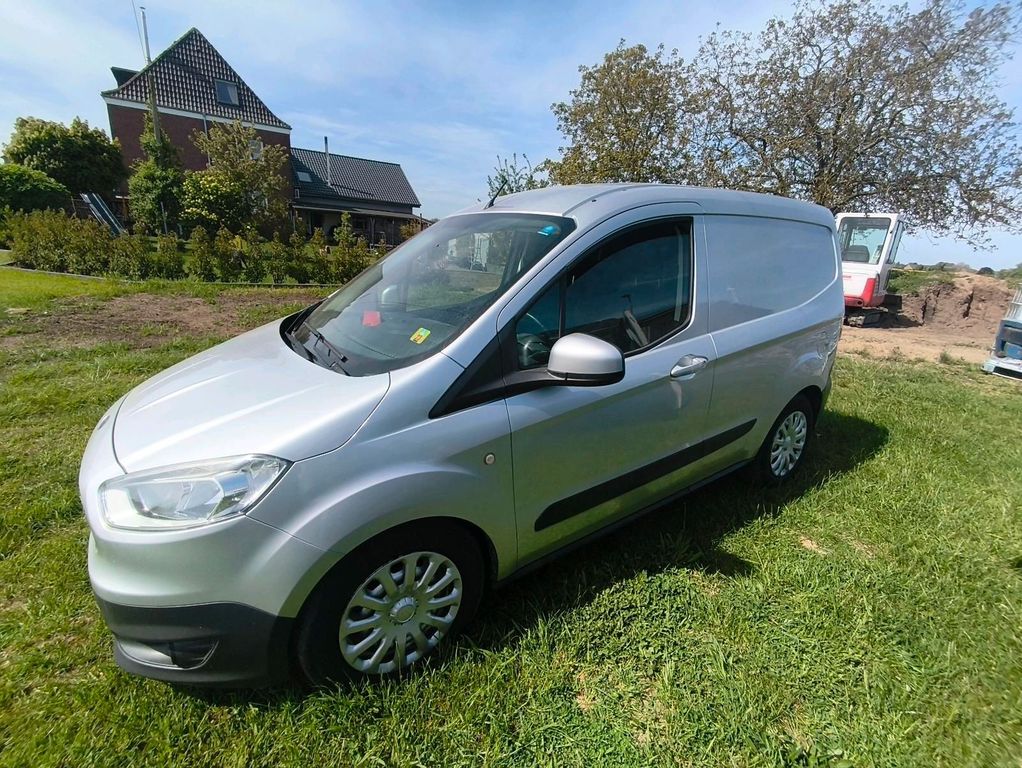 Ford Transit Courier