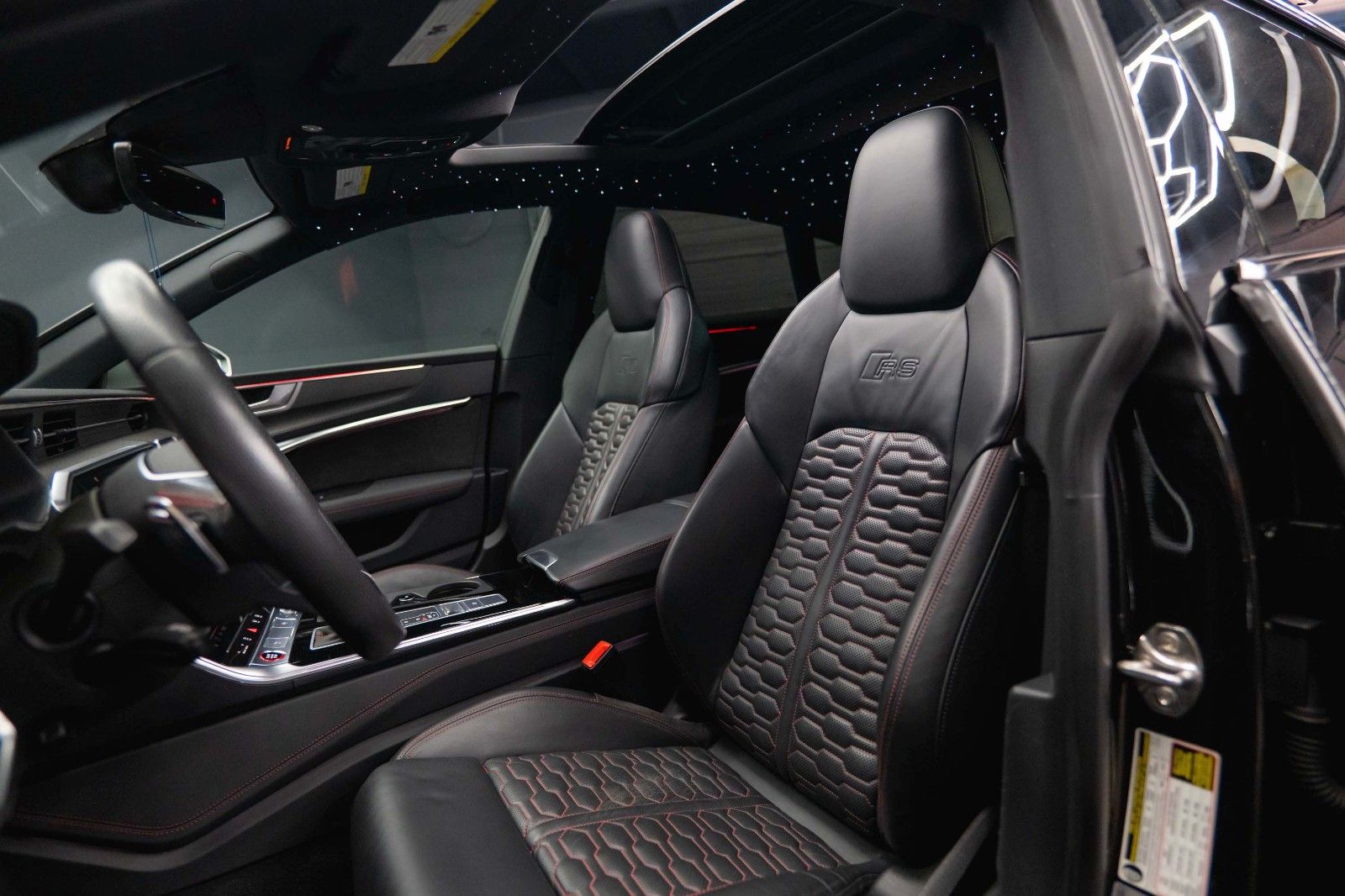 Fahrzeugabbildung Audi RS7 4.0 TFSI quattro | SKY Lounge | Pano | LASER