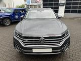 Volkswagen 4.0 V8 TDI 4MOT neue Bremsen, Ganzjahresbereifun - VW Touareg in Duisburg