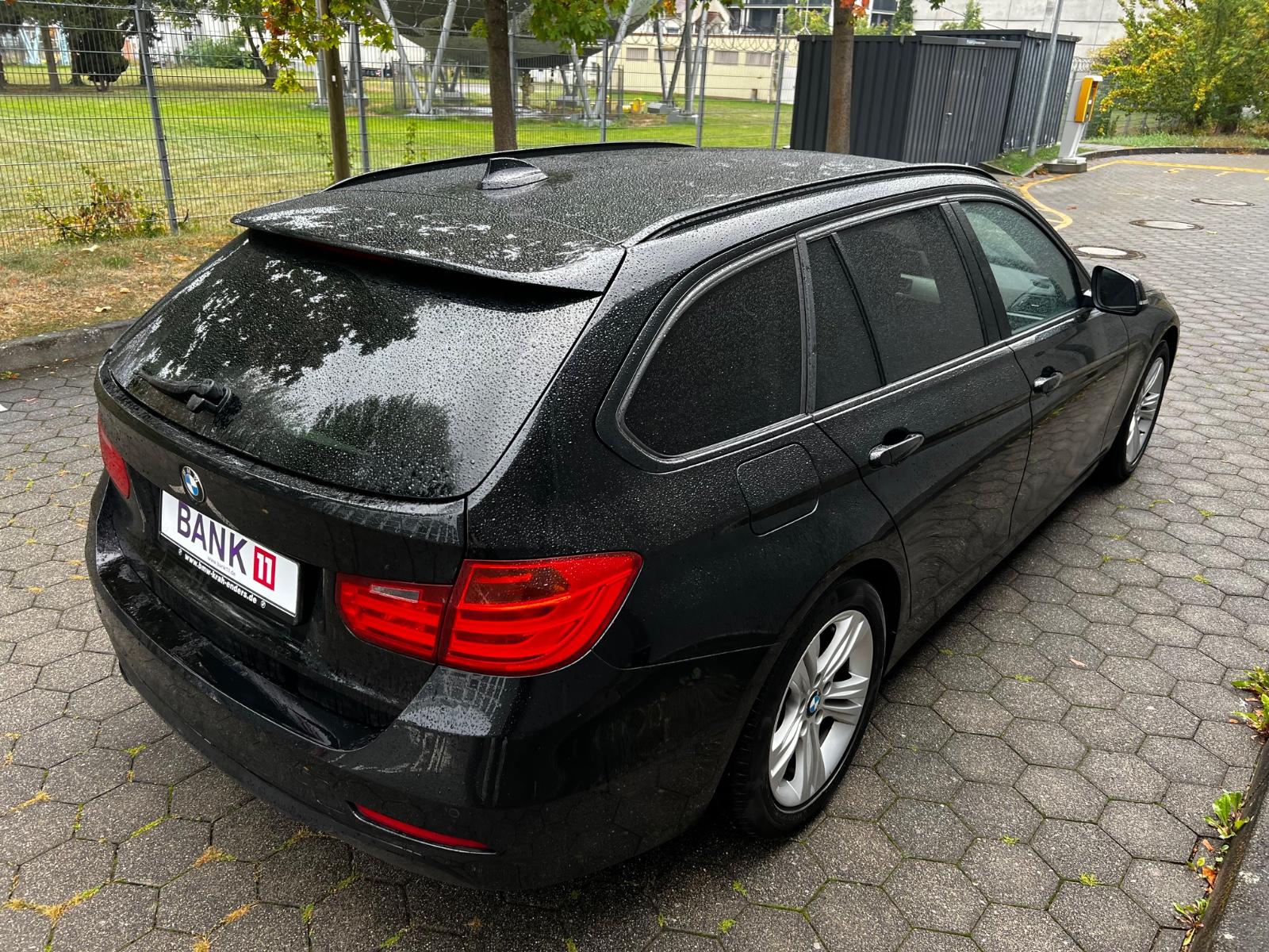 BMW 320 2013 — photo 8