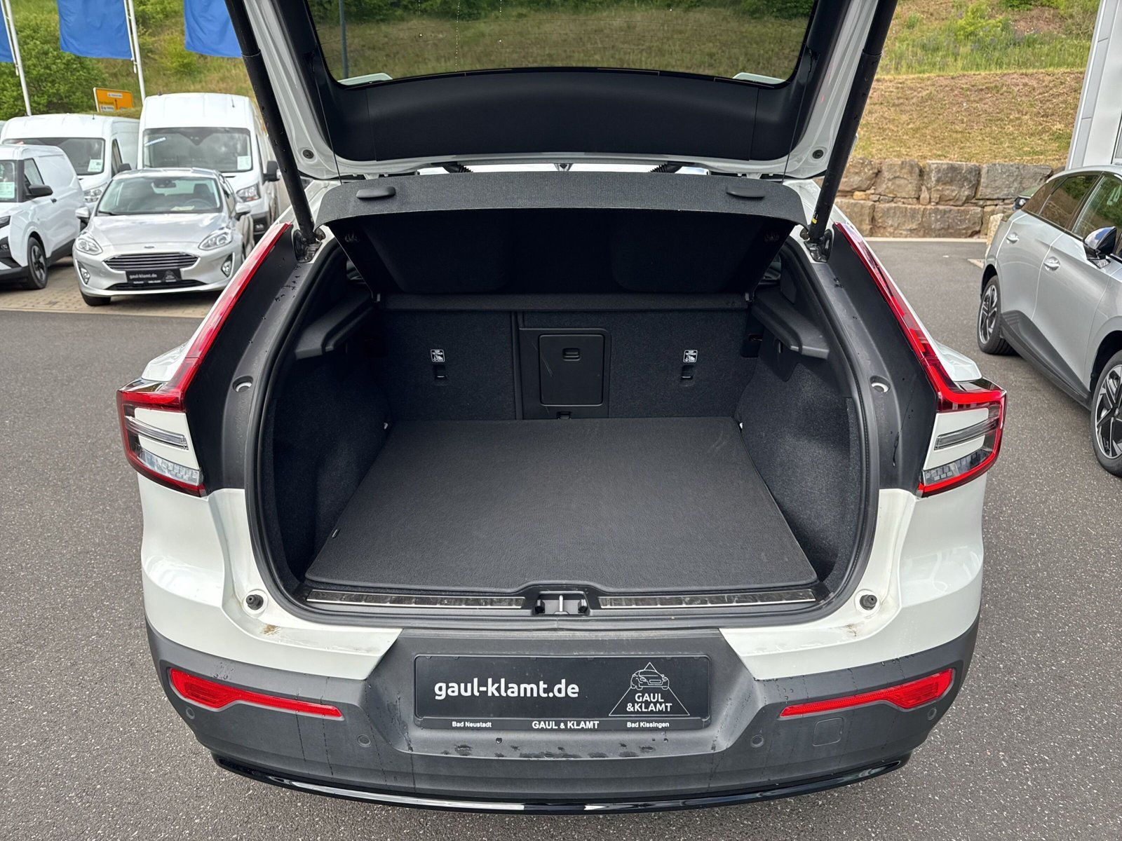 Fahrzeugabbildung Volvo C40  Ultimate Recharge Pure Electric #AWD