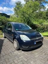 Ford Fiesta Mk5  1.3 Benziner  60 PS - Ford Fiesta aus 2005: 1.6