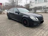 Mercedes-Benz E 300 CDI Avantgarde Lim. TÜ... - gebrauchte Mercedes-Benz E 300 aus dem Jahr 2011