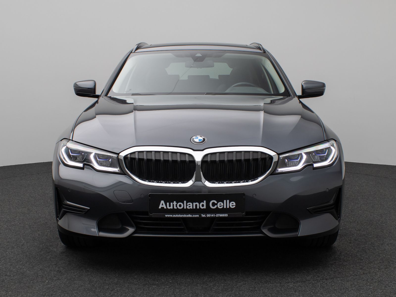 Fahrzeugabbildung BMW 330i xD SportLine Panorama Kamera Laser DAB HiFi
