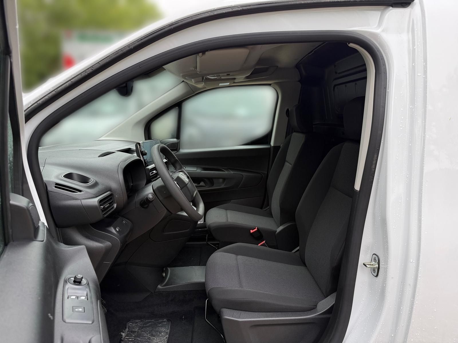Fahrzeugabbildung Opel Combo Cargo M Diesel 100