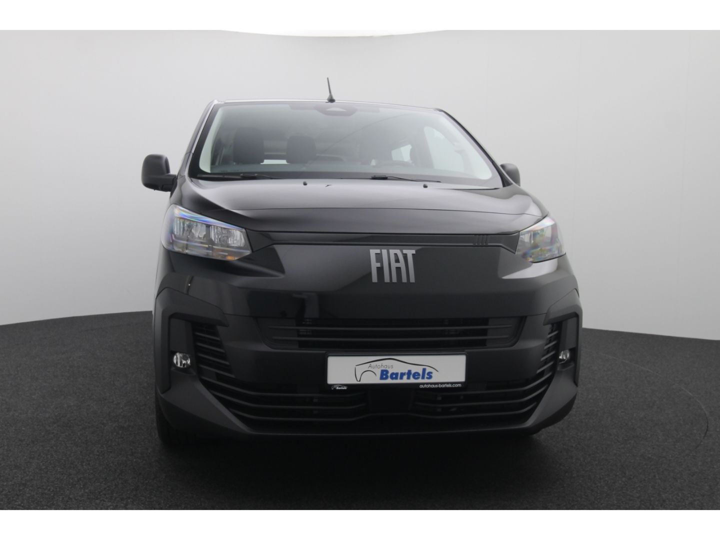 Fahrzeugabbildung Fiat Ulysse series 4 Scudo Kombi L2 Diesel 180PS Auto