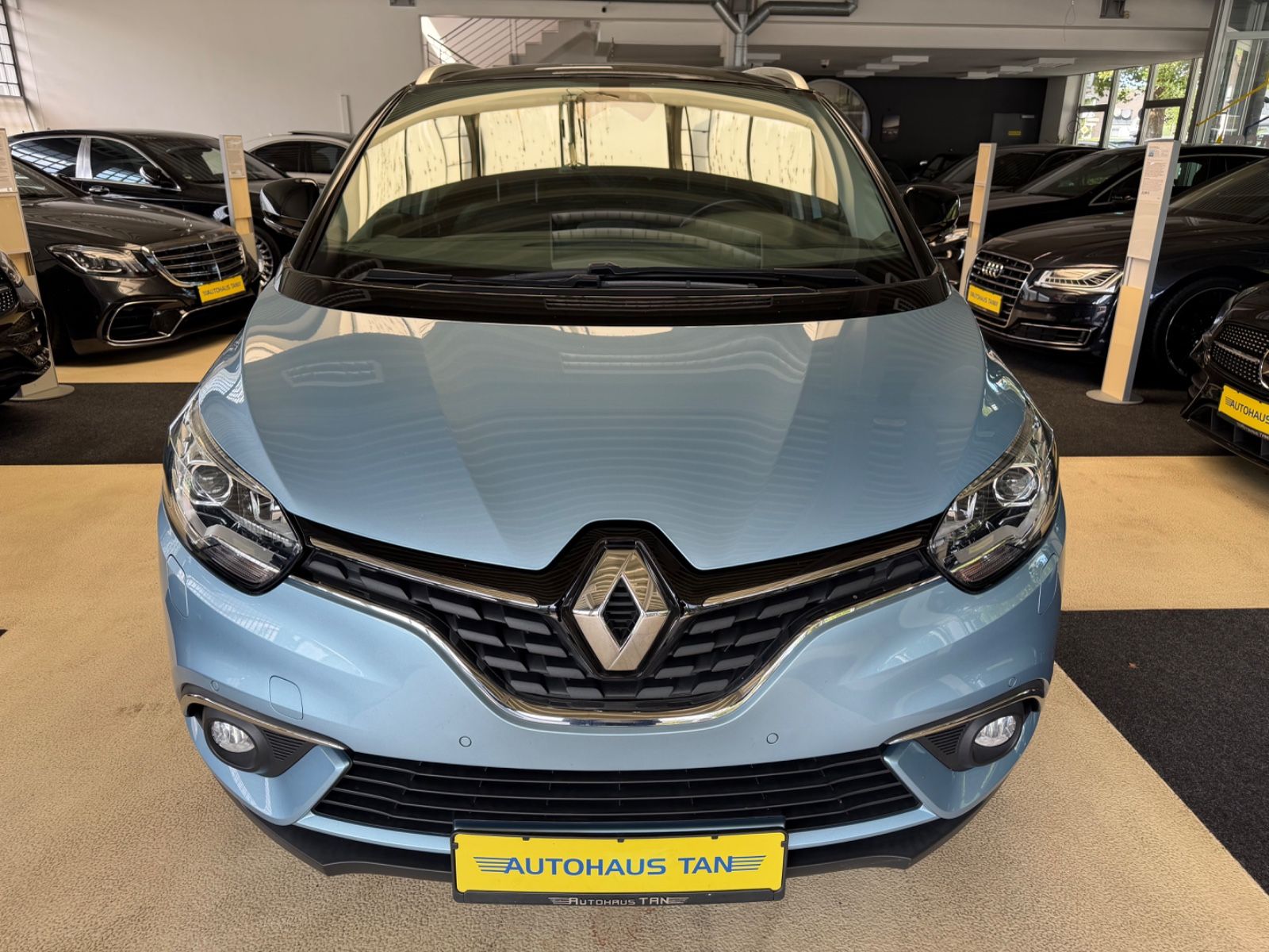 Fahrzeugabbildung Renault Scenic IV Grand BOSE Edition