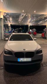 BMW 750i xDrive F01 - BMW 750 aus 2011: 750i