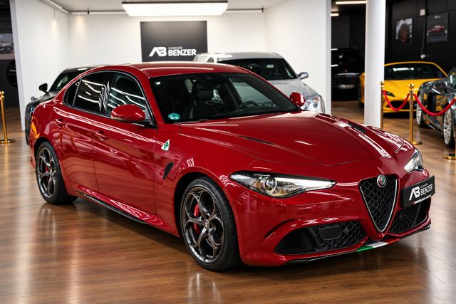 Alfa Romeo Giulia Quadrifoglio *Carbon*HarmanKardon*ACC*Kam