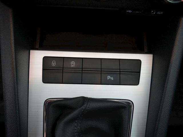 Octavia COMBI AMBITION TDI+NAVI+SITZHEIZUNG+PARK