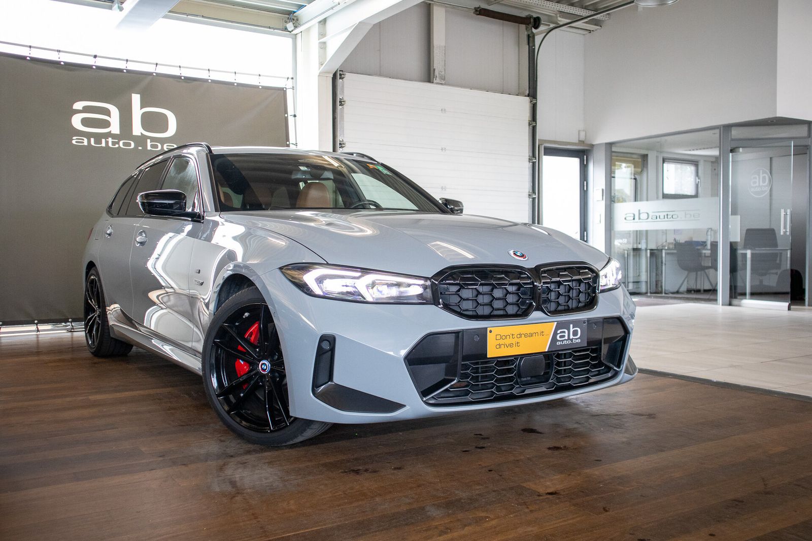 BMW 330 M SPORT PRO, PANORAMADAK, HARMAN KARDON imagem 3