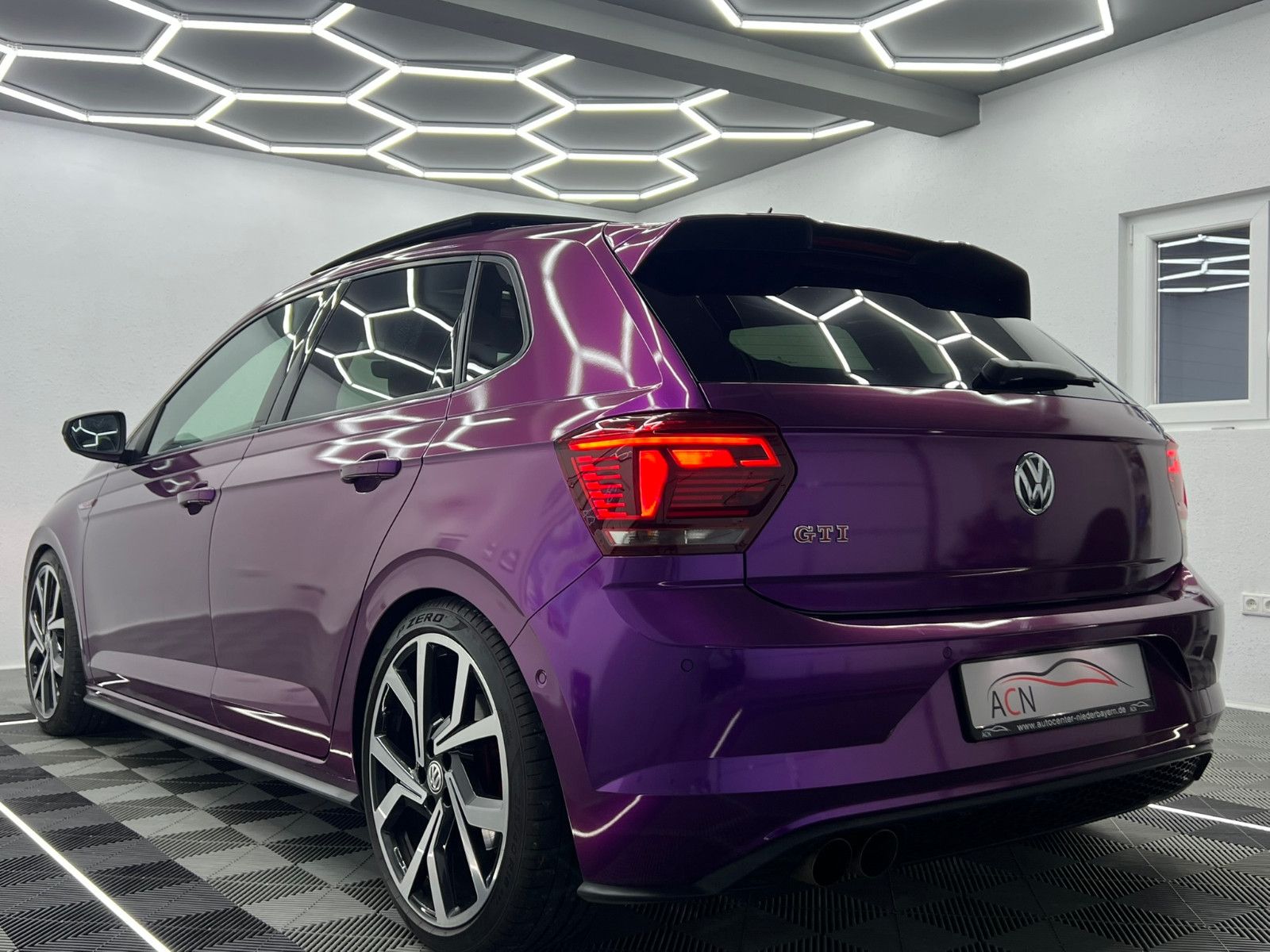 Fahrzeugabbildung Volkswagen Polo VI GTI/SPORTAUSPUFF/ACC/AMBIENTE/PANO