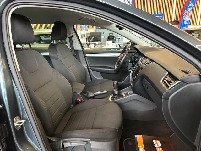 Skoda Octavia Combi Style *Xenon*Klima*ACC*