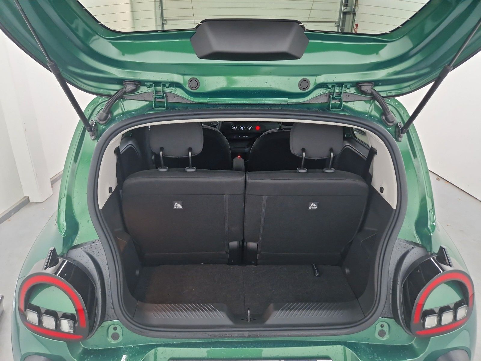 RENAULT Twingo E-TECH Techno 80 Urban Range 18-Zoll – Bild 10