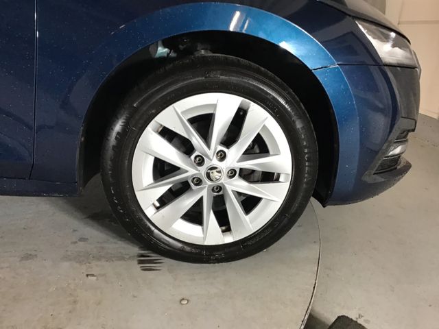 Fahrzeugabbildung Skoda Octavia Style 1.5 TSI Combi DSG/Navi/LED/DAB/SHZ