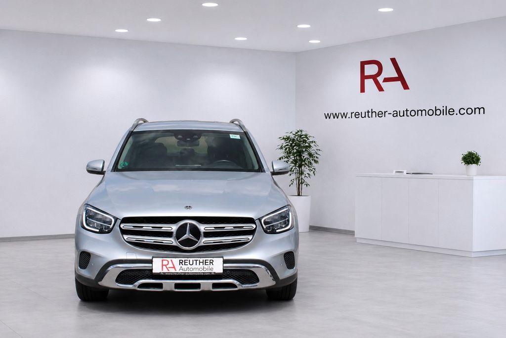 Image of Mercedes-Benz GLC 220