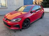 Volkswagen Golf VII Lim. GTI BMT/Start-Stopp Dig. Tacho - Volkswagen mit Benzin-Antrieb