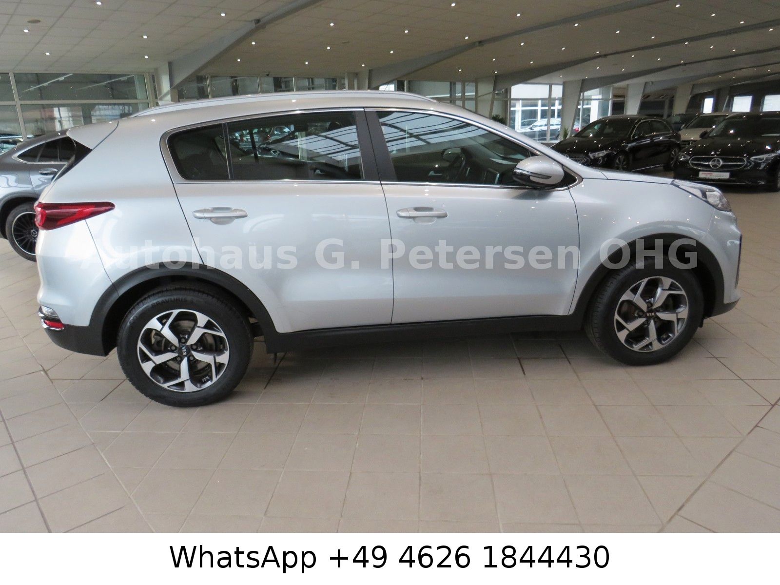 Fahrzeugabbildung Kia Sportage 1.6 CRDi*Automatik*SHZ*AHK*CAM*NAVI