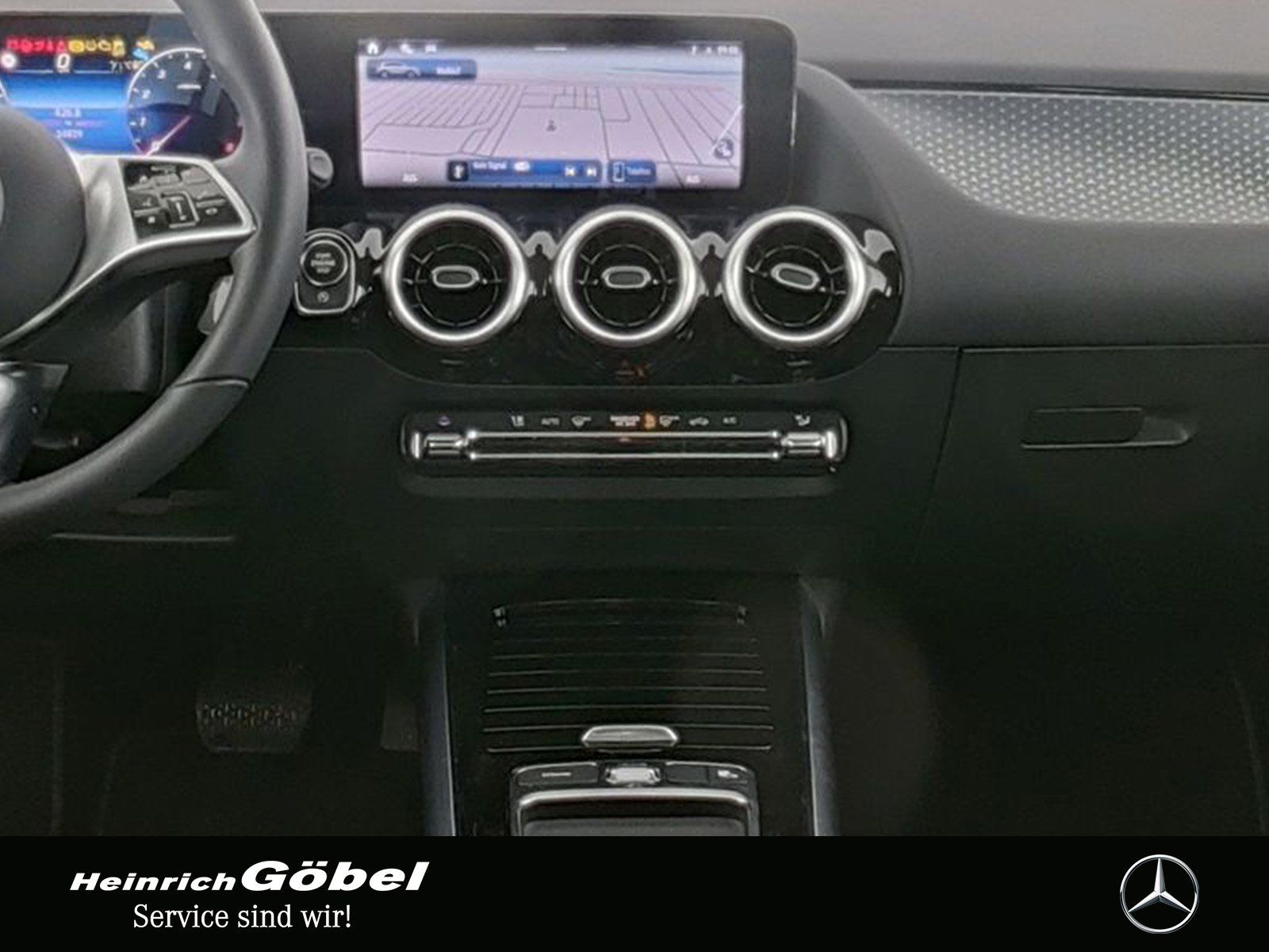 Fahrzeugabbildung Mercedes-Benz GLA 200 Progressive TOTWINKELASSISTENT+KAMERA