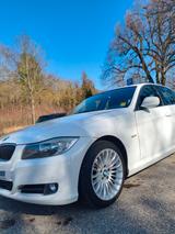 BMW 325i - - BMW 325 in Freiburg