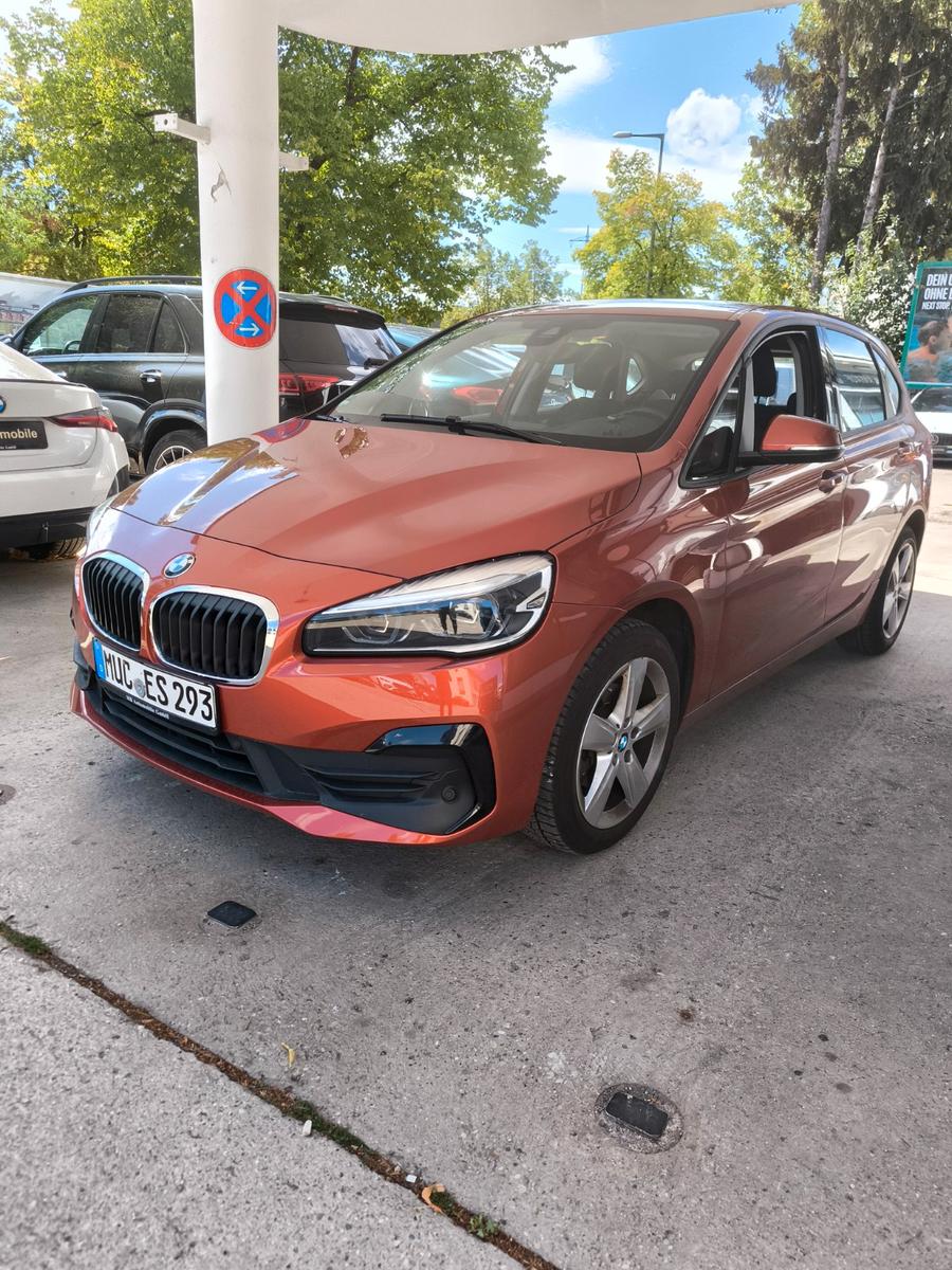 BMW 218i Active Tourer Aut. Advantage *RFK*NAVI*LED