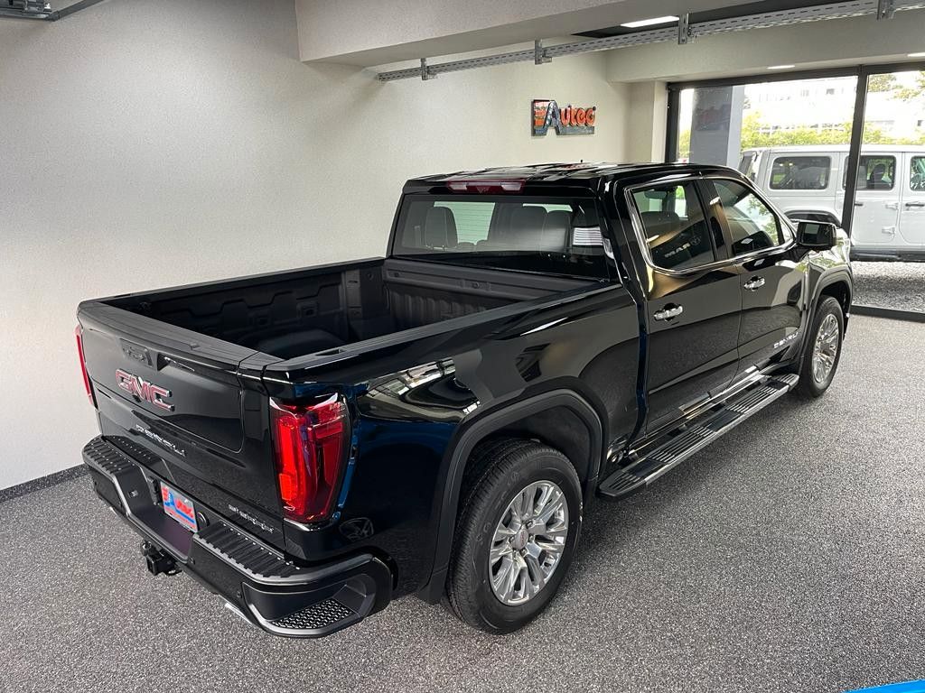 Fahrzeugabbildung GMC SIERRA DENALI MY 2023 HUD-360°-TAILGATE-SOFORT!!