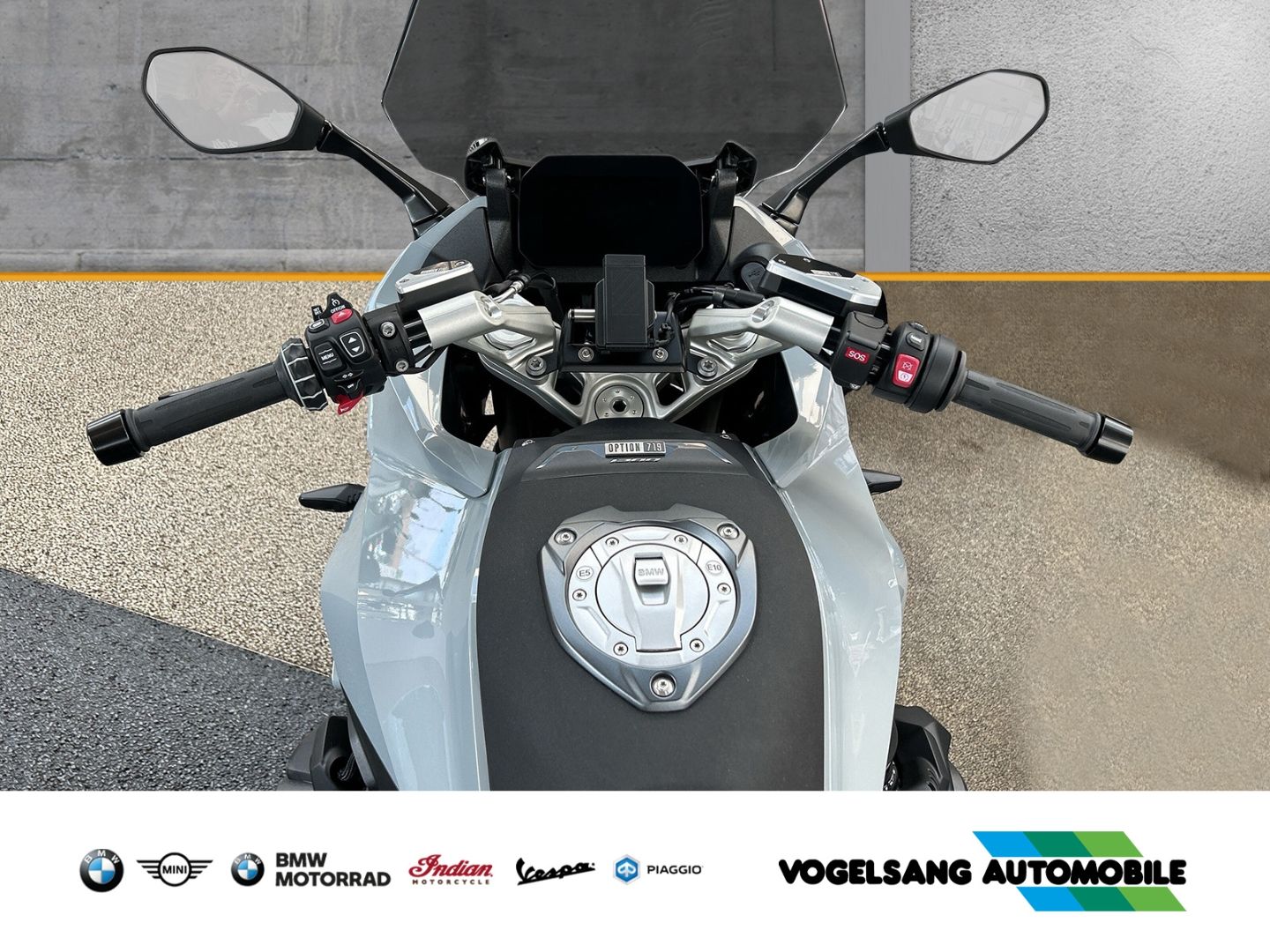 Fahrzeugabbildung BMW R 1300 RS Option 719, Dynamik-Paket, Komfort-Pak