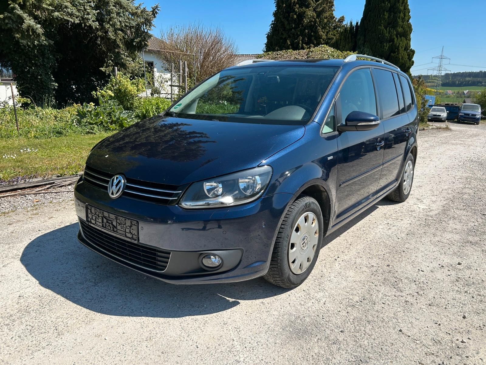 Volkswagen Touran 1.6 TDI LIFE Navi 7sitze ZH PDC EURO 5