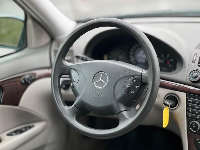 Mercedes-Benz E280 2006 — photo 14