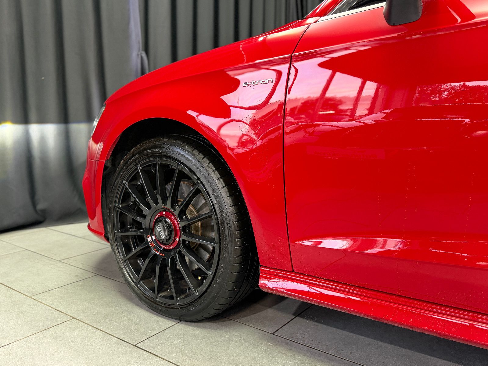 Fahrzeugabbildung Audi A3 Sportback e-tron s-line |AHK|PANO|NAVI