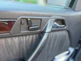 Mercedes-Benz E 220 Cab. Autom. 2x el. Sitze, Sportline, Klima - Mercedes-Benz Gebrauchtwagen von 1996