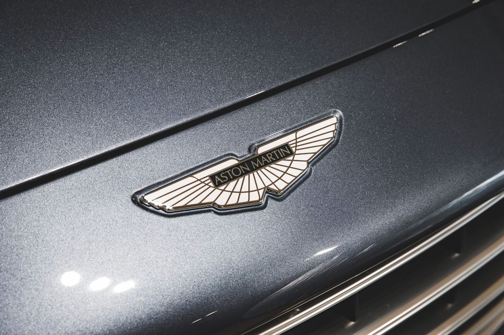Aston Martin DBX
