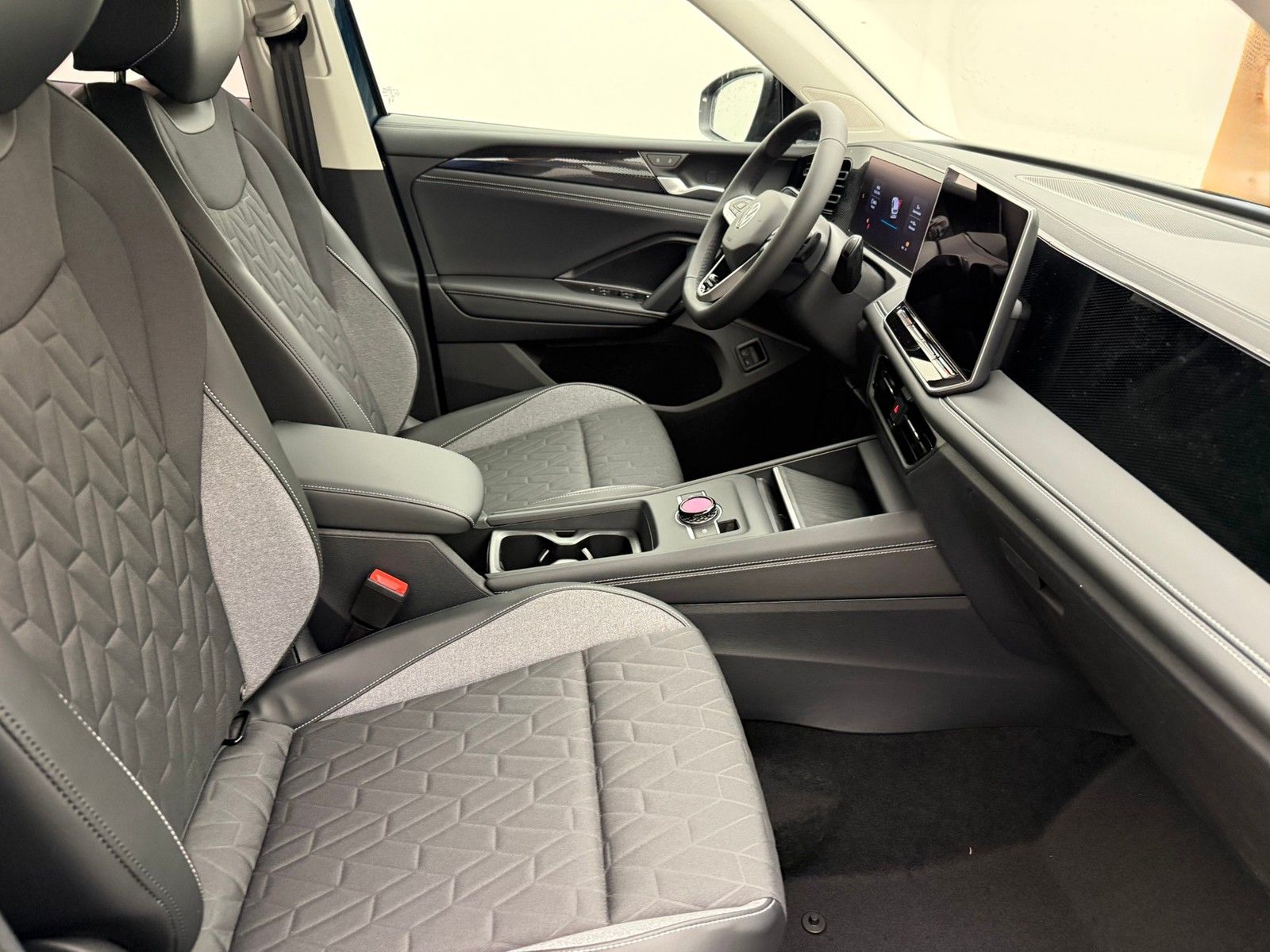 Volkswagen Tiguan 1.5 eHybrid DSG Life ENERGY DiscoverAHK imagem 3
