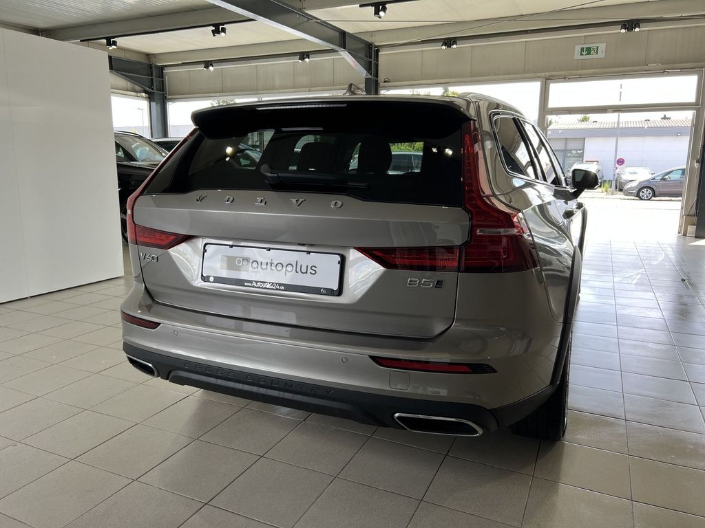 Volvo V60 Cross Country V60 CC B5 Pro AWD ACC BLIS Kamera Leder WinterPk