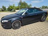 Audi A4 Cabriolet 2.7 TDI*Leder* Scheckheftgepflegt* - Audi A4 mit Diesel-Antrieb: Cabrio, 2.7