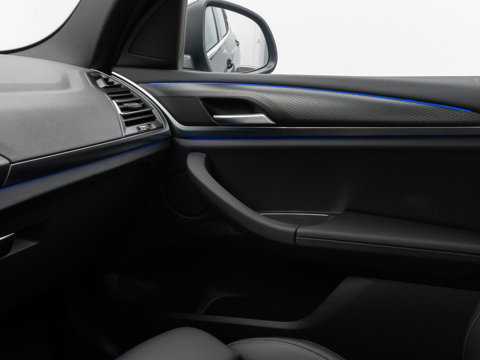 Fahrzeugabbildung BMW X3 xD20i M Sport Panorama Kamera HiFi DAB 19Zoll