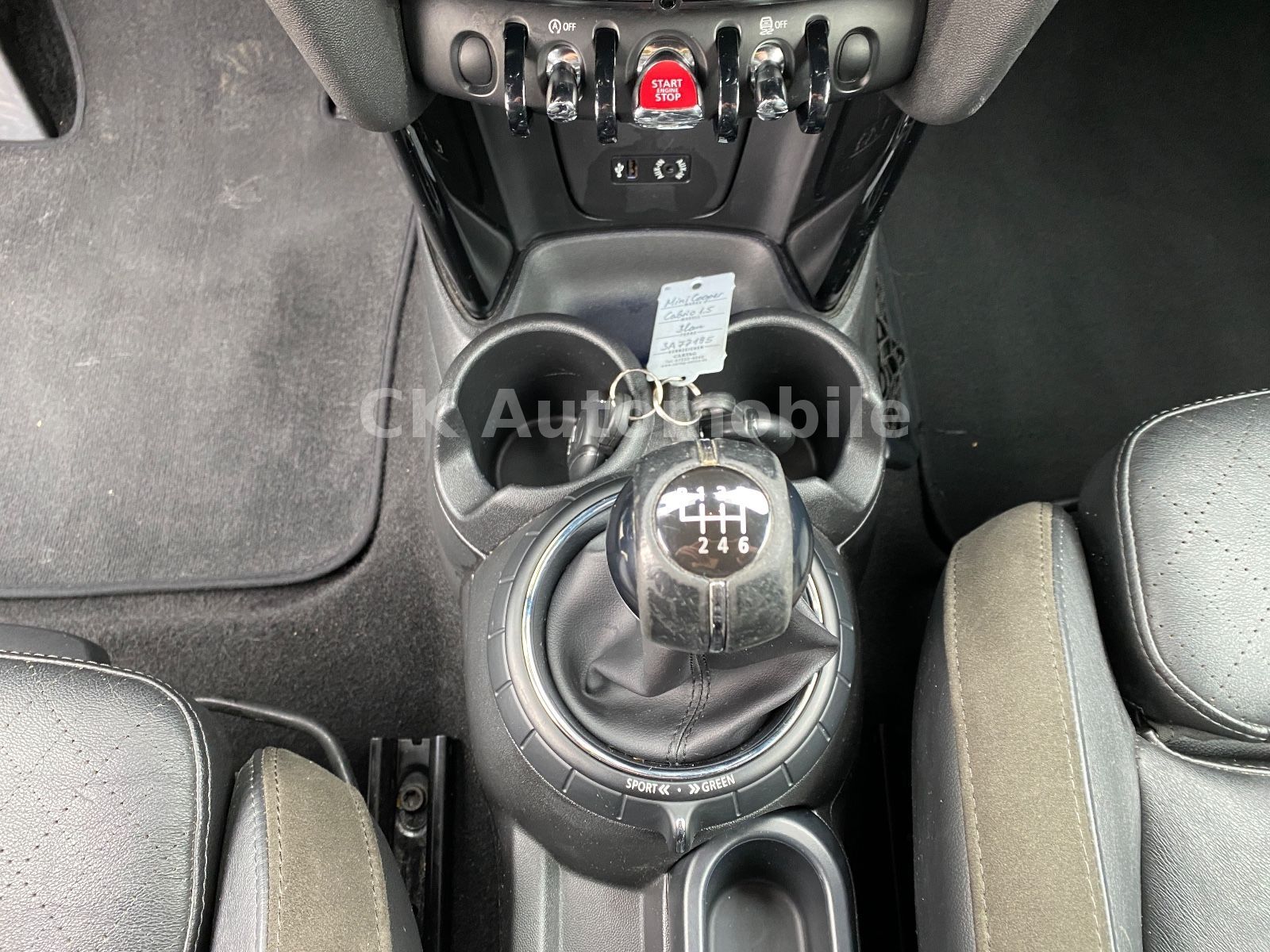 Fahrzeugabbildung MINI Cooper Cabrio  Chili/Leder/LED/PDC/Tempomat