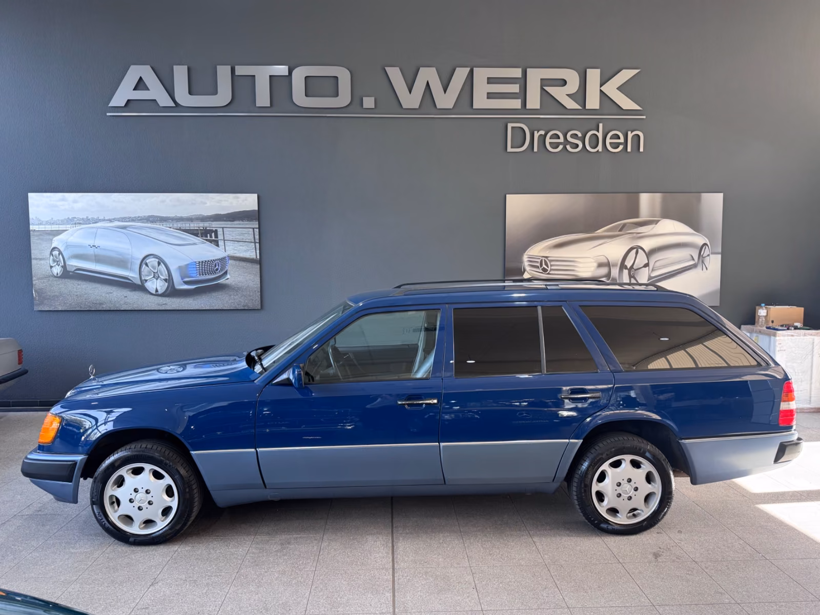 MERCEDES-BENZ E 230 132 ch BVA W124 - CLIM - CHAUFFAGE STATIONNAIRE - CUIR - ATTELAGE - 244600 km