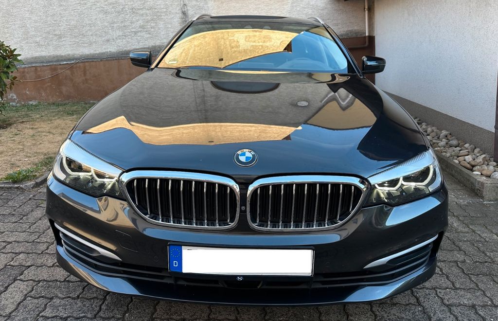 Image of BMW 530
