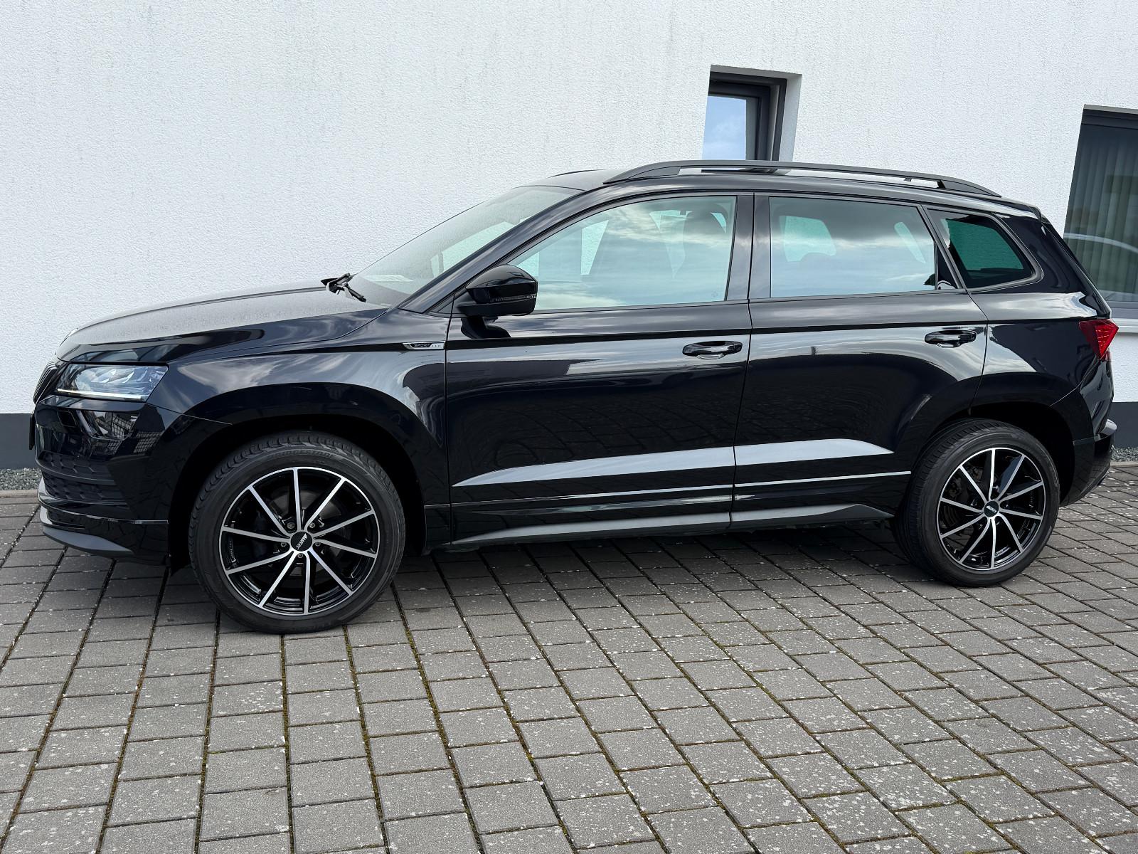 Skoda Karoq 1.5 TSI DSG Sportline (Navi,SH,PDC,ACC)