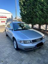 Audi A4 B5 Avant 1.8 - Audi A4 aus 1998: Kombi