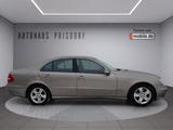 Mercedes-Benz E 320 AVANTGARDE Leder/Automatik/ - gebrauchte Mercedes-Benz E 320 aus dem Jahr 2003
