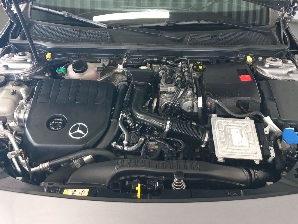 Fahrzeugabbildung Mercedes-Benz CLA 250 e Shooting Brake AMG Line*Pano-Dach*LED