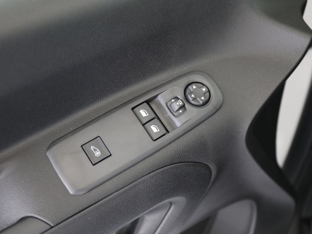 Opel Combo Cargo E 1.5D KLIMA WINTERPAK SITZH APP LED