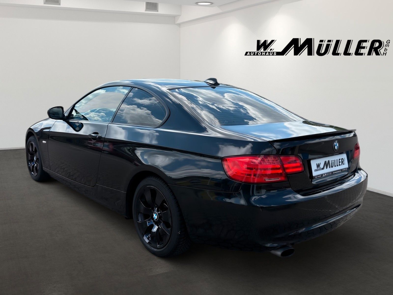 Fahrzeugabbildung BMW 3 Coupe 320i