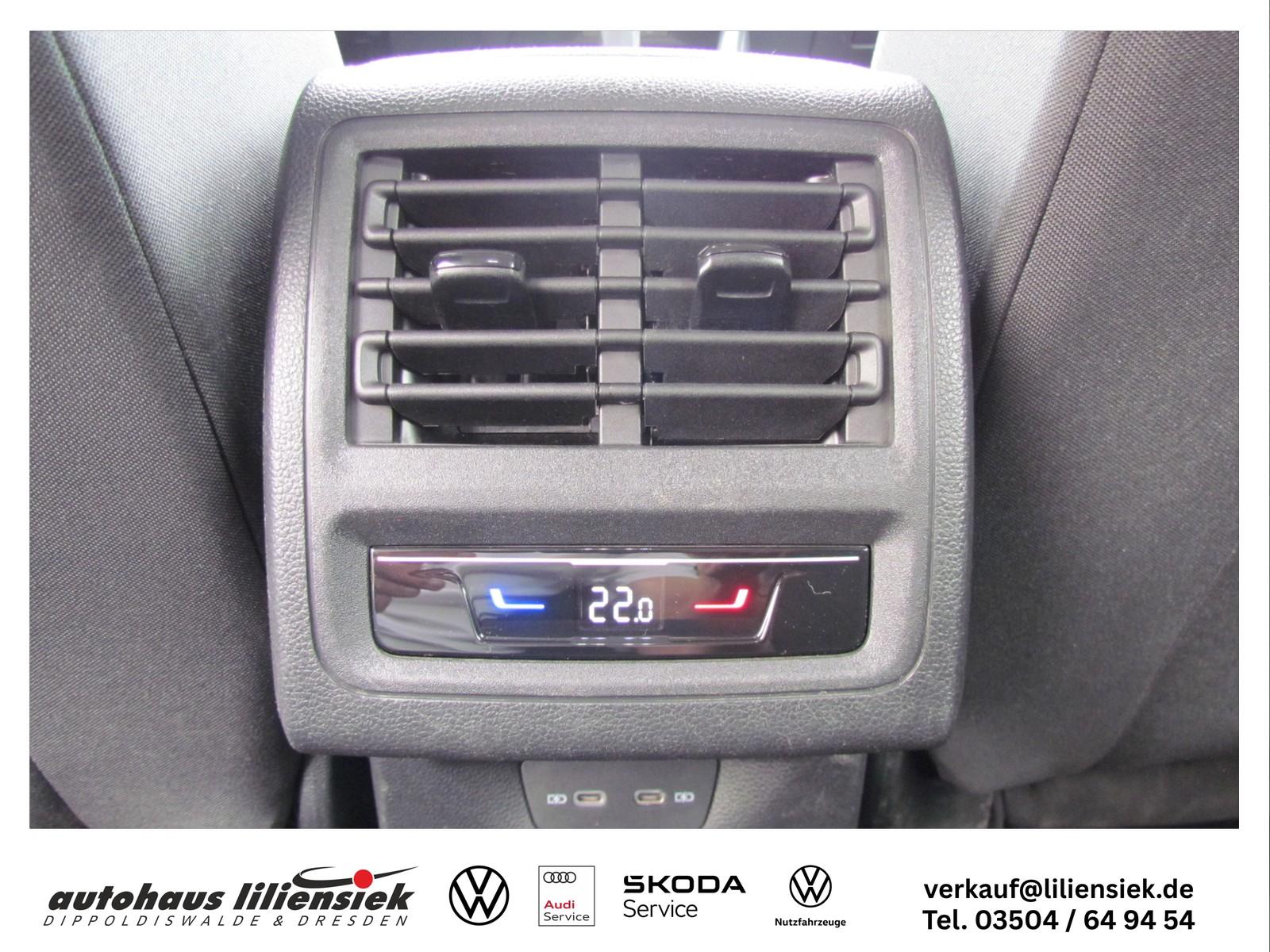 Volkswagen Golf 8 Variant 1.5 TSI Style 1HAND/AHK/NAVI/LED, миниатюра 21