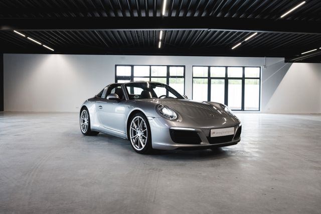 Fahrzeugabbildung Porsche 911/991.2 Targa 4 Sportabgas/SH/20 Zoll