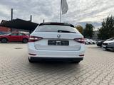 Skoda Superb Combi 2.0 TDI Premium Edition Pano-SD AHK - Skoda Superb: Edition