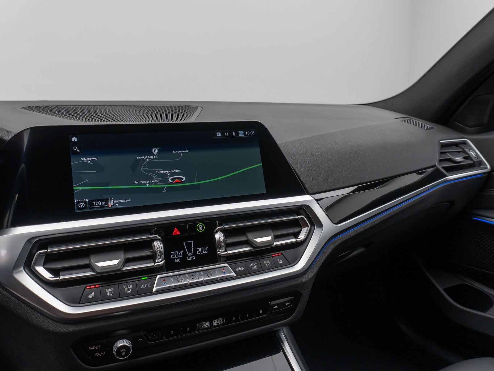 Fahrzeugabbildung BMW 330i Sport Line Kamera Lenkhz HiFi Komfort Alarm