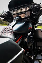 Harley-Davidson Street Glide FLHXS - HARLEY-DAVIDSON STREET GLIDE FLHX
